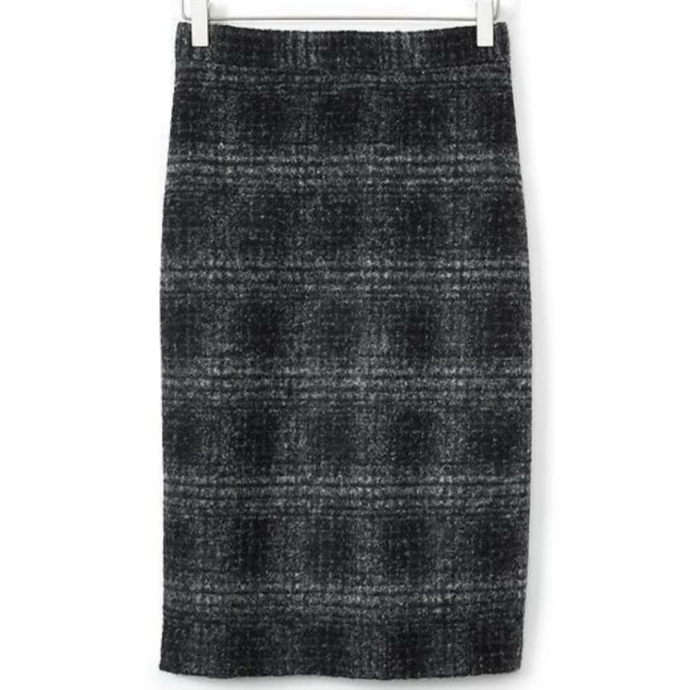 Banana Republic Grey plaid pencil skirt